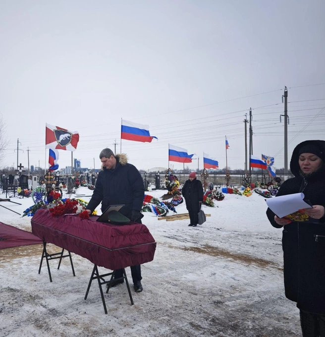 Похороны погибшего в спецоперации местного жителя Алексея Торукало | Источник: «Ершовский район | официальный канал» / Telegram