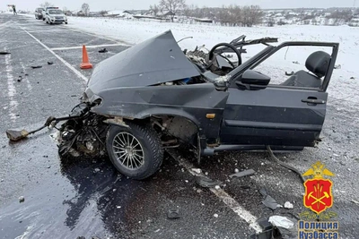 Водитель ВАЗа выжил в смертельном ДТП в Кузбассе