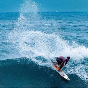 Серфер-таитянин Каули Вааст — новый амбассадор Dior