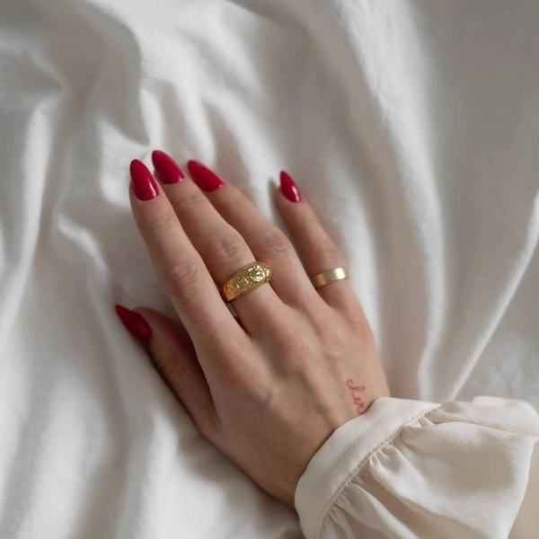 маникюр, маникюр 2025, цвет маникюра, ногти маникюр 2025, красный маникюр, красивый маникюр, цвет маникюра 2025, маникюр тренд | Источник: Социальные сети