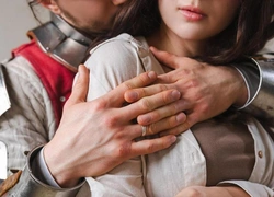 Сила и нежность: составили гид по самым заметным коллаборациям и модным премьерам февраля