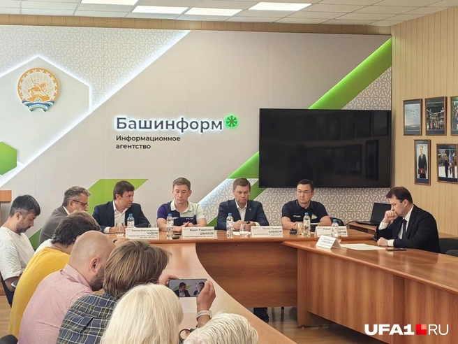 Хабибов заявил, что «Роснефть» финансирует не только «Салават Юлаев» | Источник: Фото: Максим Иванов / UFA1.ru