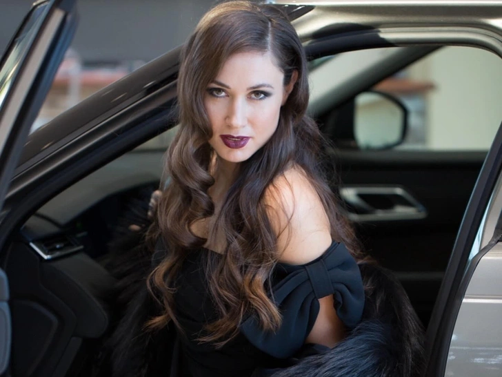 Елена Товстик