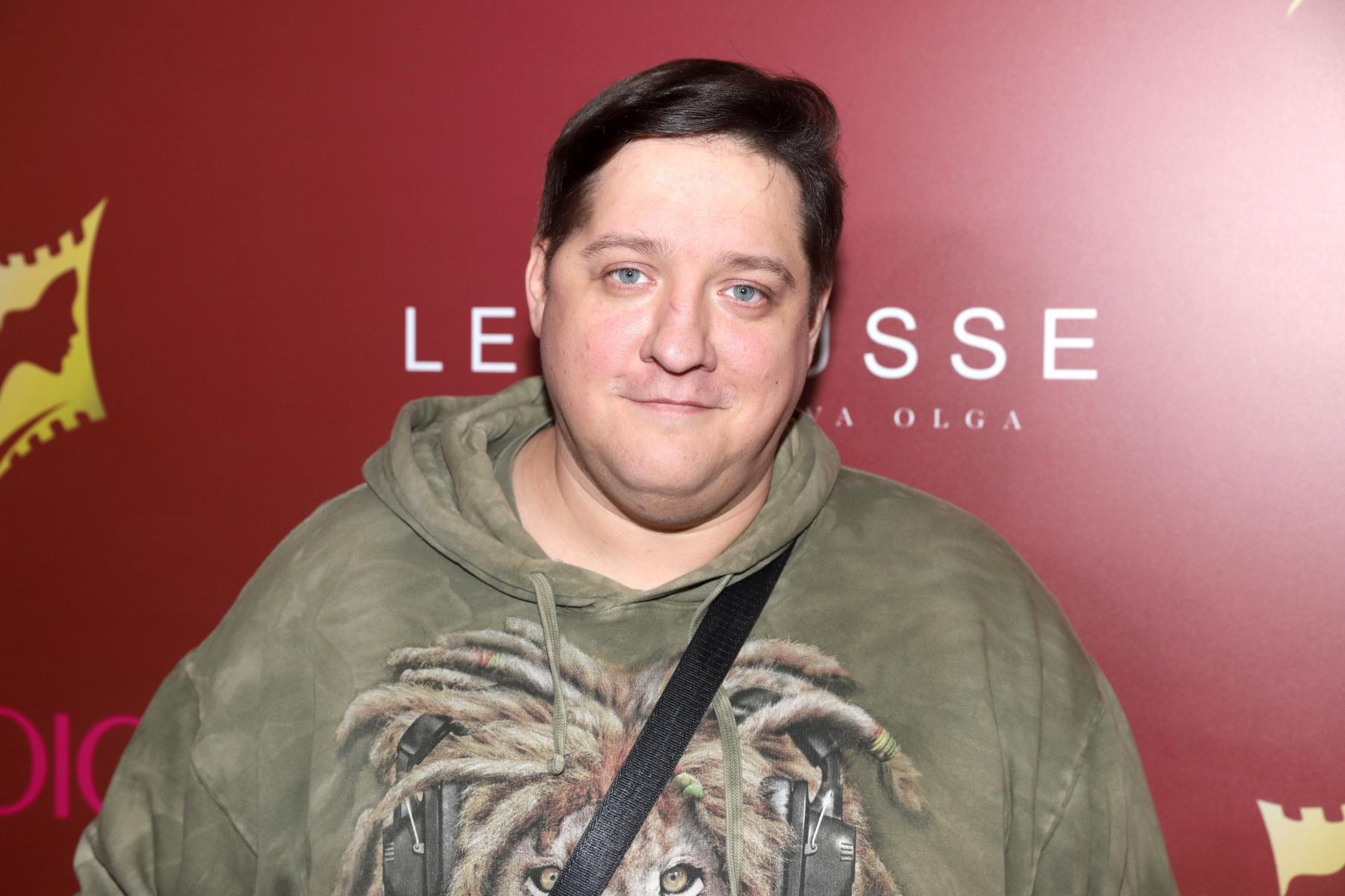 На последнем видео из больницы Роман Попов попросил поклонников никогда не унывать