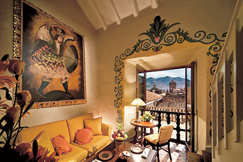 Гостиная в отеле Monasterio by Orient-Express в Куско. | Источник: Архивы пресс-служб