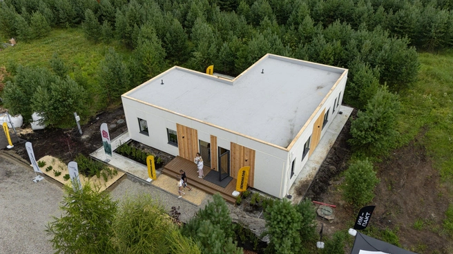 Например, дом от компании «Загородная Недвижимость Урала» выполнен по уникальной технологии «Финстройпанель» из железобетонных панелей | Источник: ООО «ОПЕН ВИЛЛАДЖ УРАЛ»
