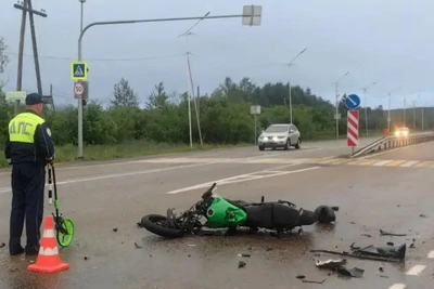 Очевидцев ДТП с погибшим мотоциклистом ищут в Магадане