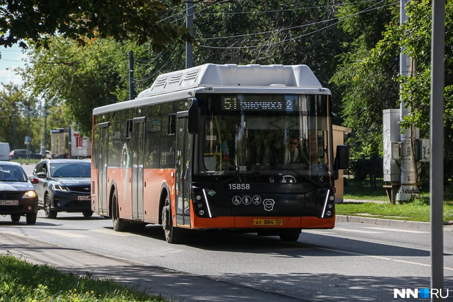 С июля в автобусах Нижнего Новгорода запретили оплату проезда наличными | Источник: Наталья Бурухина / NN.RU