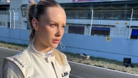 В соцсетях рассекретили новую девушку Егора Крида: что известно о блондинке-автогонщице Лауре