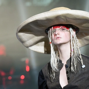 Мама Анархия: Andreas Kronthaler for Vivienne Westwood SS18
