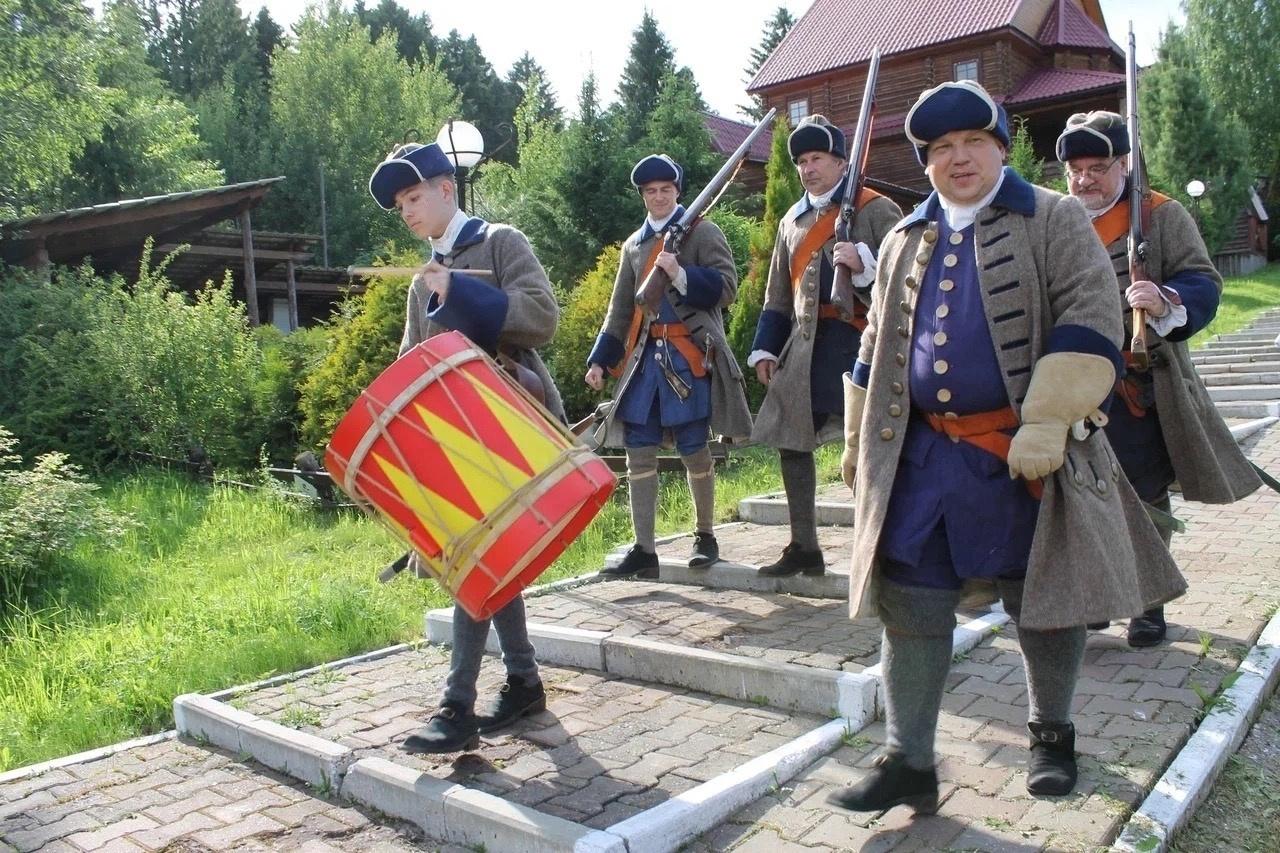 Пермяки несколько дней будут идти по старинной дороге в мундирах и со снаряжением начала 18 века