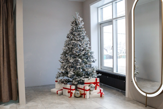 Почем нынче искусственные ели | Источник: Ксения Филимонова / IRCITY.RU