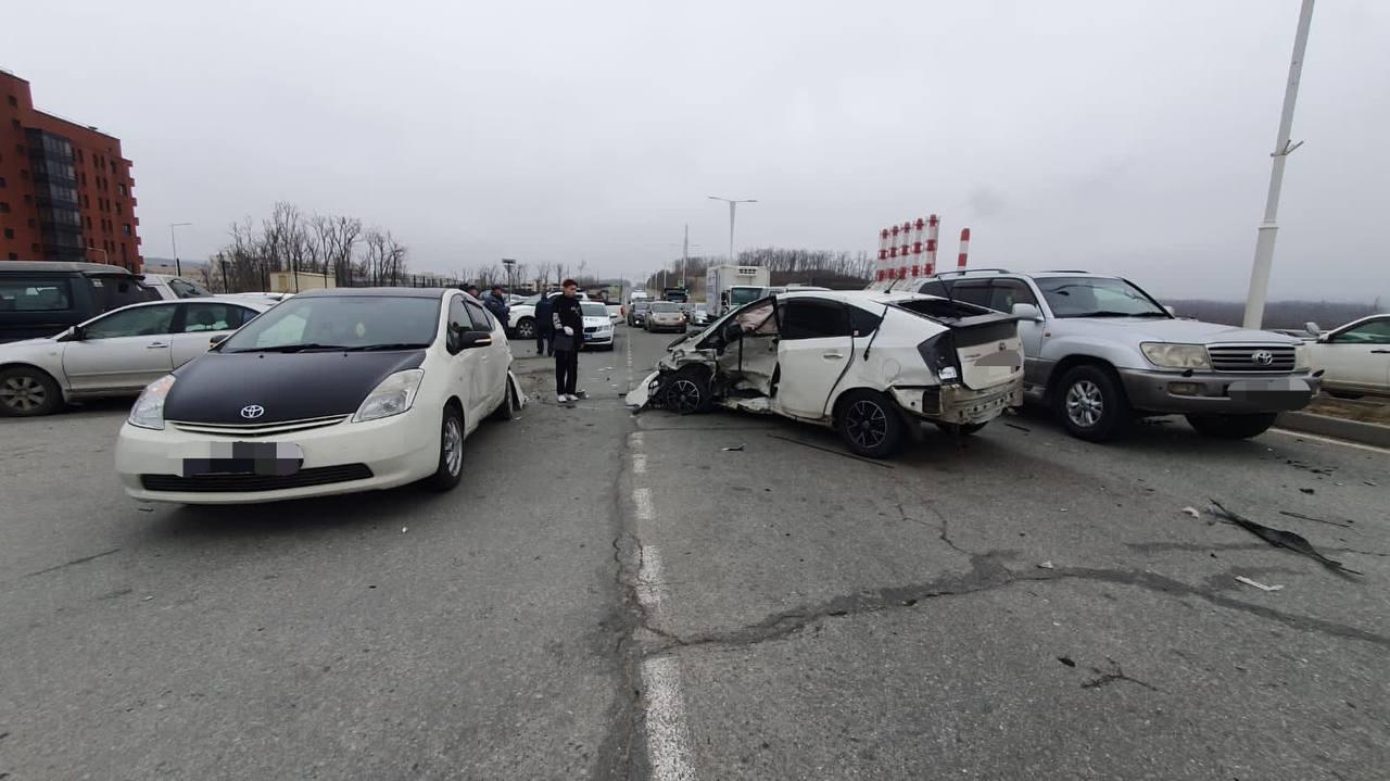 ГИБДД дала детали массового ДТП на острове Русский во Владивостоке - 31  декабря 2023 - ВЛАДИВОСТОК1.ру