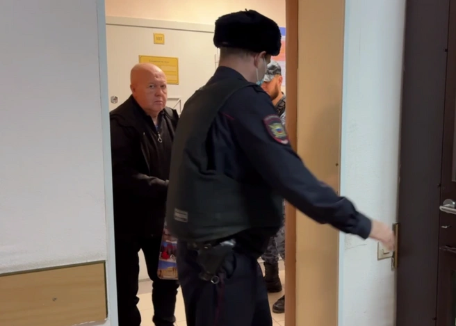 В Уфе бывшему военному прокурору дали 12 лет строгача и 280 млн штрафа | Источник: Объединенная пресс-служба судов Башкирии
