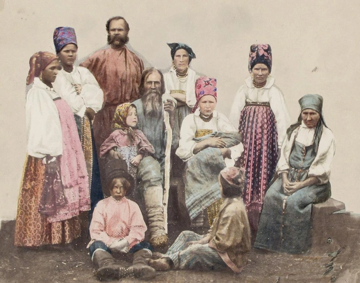 Фото семьи из альбома «Типы населения Пензенской губернии. 1862 г.» | Источник: Материалы для географии и статистики России, Пензенская губерния. Сталь и А.Рябинин. Санкт-Петербург, 1867 г