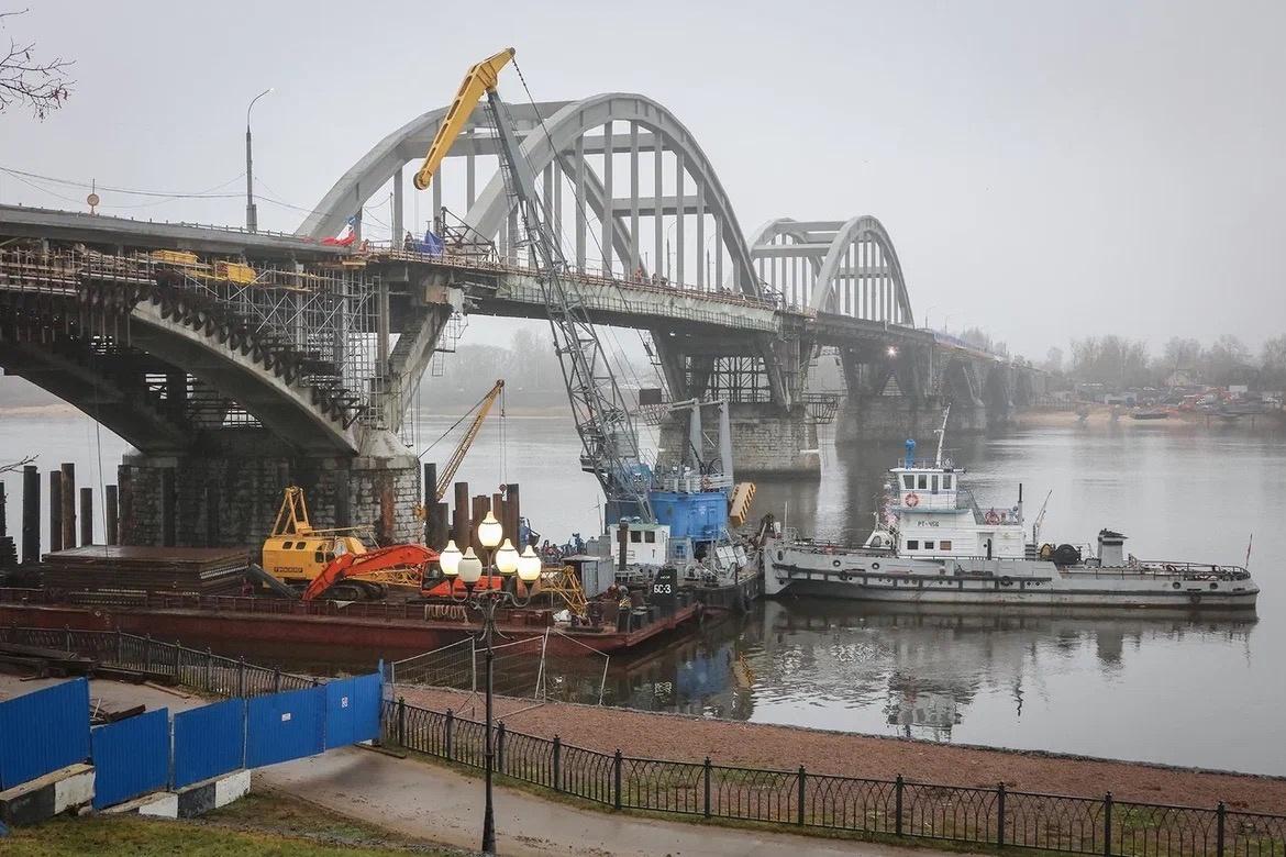 Ремонт моста в Рыбинске: работы откладываются из-за срыва поставки бетона,  компания ЕКС - 18 ноября 2023 - 76.ру