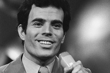 Хулио Иглесиас: обвинения в сексуализированном насилии — подробности расследования испанских СМИ