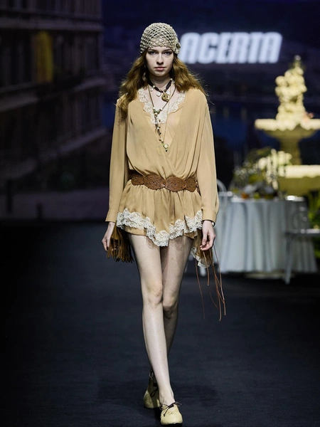 Lacerta | Источник: @shanghai_fashionweek