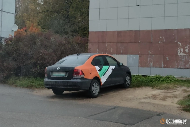 Осторожно, каршеринг. Почему за парковку у дома вам могут выставить штраф в 15 000 рублей | Источник: читательница «Фонтанки»