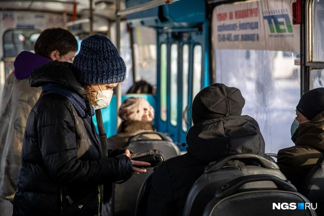 В месяц кондукторы получают в среднем около 30 тысяч рублей  | Источник: Александр Ощепков 