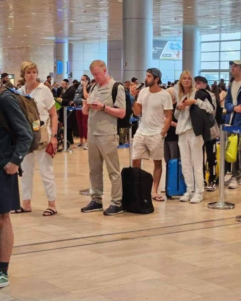 Анатолия Чубайса с женой заметили в аэропорту Тель-Авива