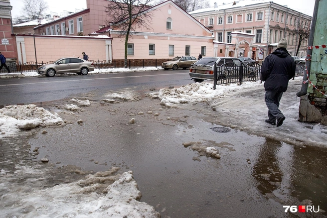 Эта дорога ведёт пешеходов на центральную Советскую площадь Ярославля  | Источник: Александра Савельева 