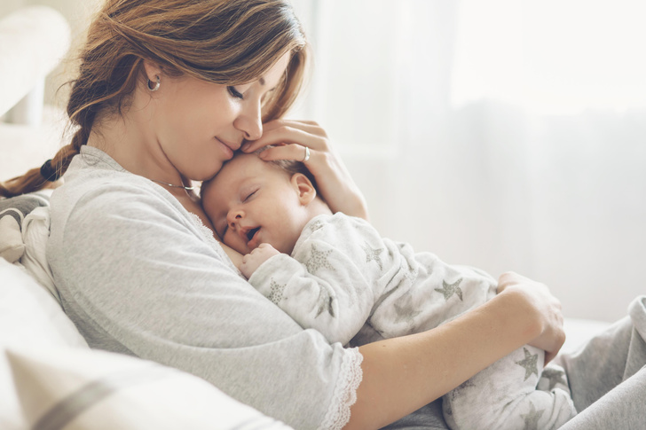 Есть ли жизнь после родов? 9 странных мифов о материнстве, которые безбожно устарели