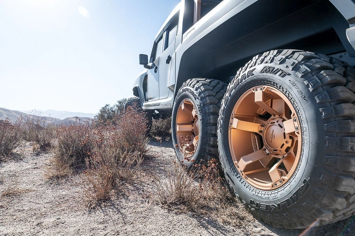 Rezvani Hercules — иранский внедорожник с защитой от ядерного взрыва