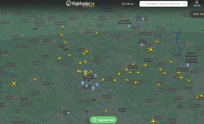 Сейчас борты облетают закрытую зону, кружат на севере Московской области. | Источник: Flightradar24.com