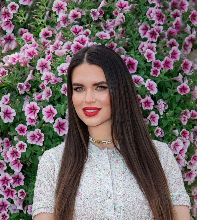 Наталья работала юристом в компании Gunvor. Как думаете, служебный роман? | Источник: Наталья Торнквист / Vk.com