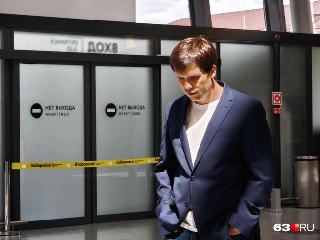 Юрий Кондратчик не мечтал стать космонавтом и не грезил о небе, но его работа связана с полетами | Источник: Анна Шорина / 63.RU