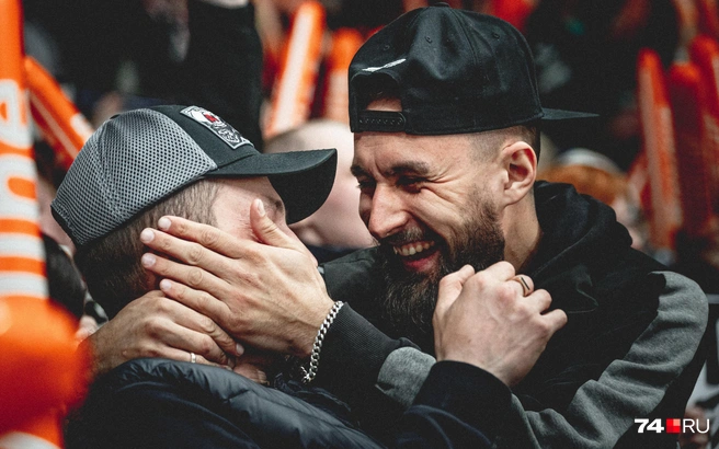 Мужики! Совсем скоро у вас будет еще один повод потрепать друг друга за бородатые щечки | Источник: Наталья Лапцевич / 74.RU