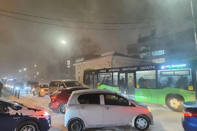 Болотов просит иркутян не ездить на личном авто в метель