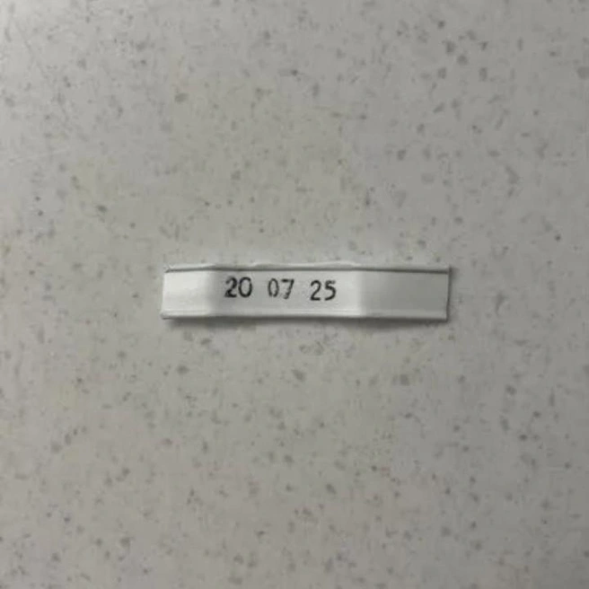 Сложно представить, что кто-то коллекционирует бирки от хлеба | Источник: Avito.ru