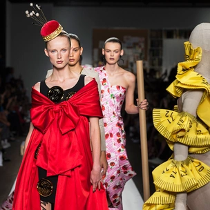 Уроки fashion-иллюстрации: коллекция Moschino SS 2019