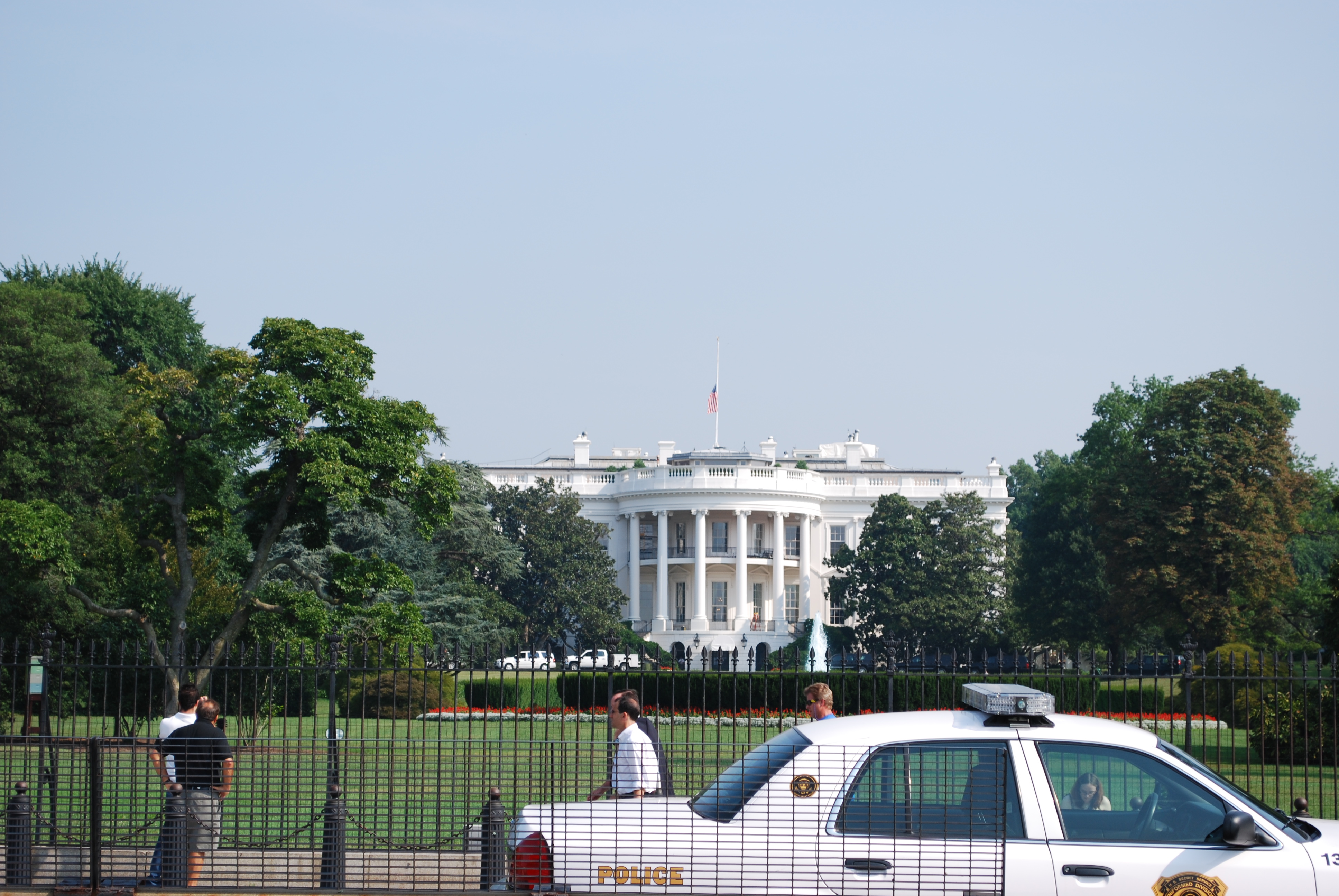 Трамп: Вашингтон больше не тратит деньги на Украину