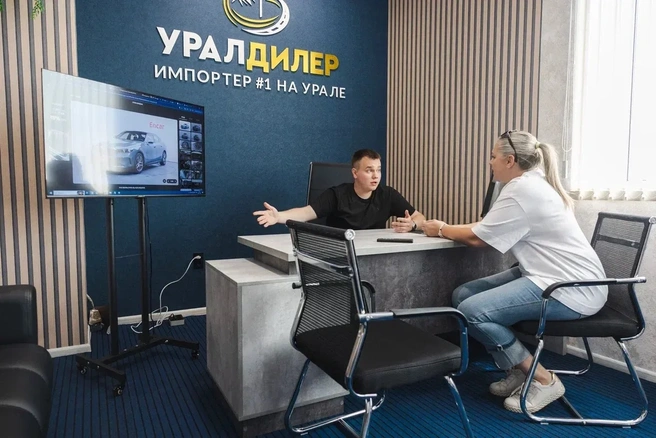 При бронировании автомобиля покупателю не нужно оплачивать всю его стоимость сразу, достаточно 100 тысяч рублей | Источник: Михаил Шилкин