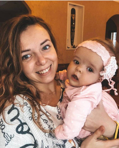 «Да, у Евы низкорослость»: Женя Огурцова раскрыла редкую генетическую болезнь дочери