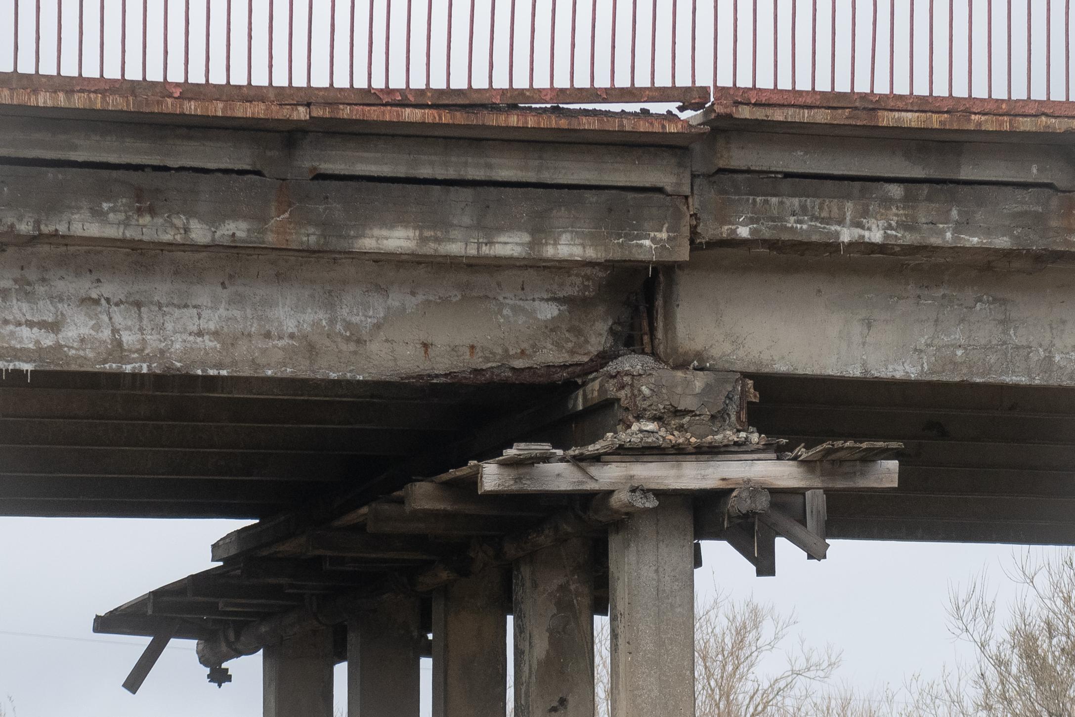 На эстакаде в Архангельске демонтируют разрушившиеся балки: когда перекроют проезд
