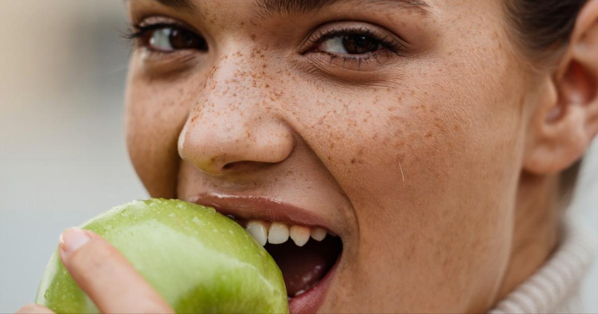 Что такое ниацинамид: гайд по трендовому компоненту и 5 эффективных средств до 1000 руб.