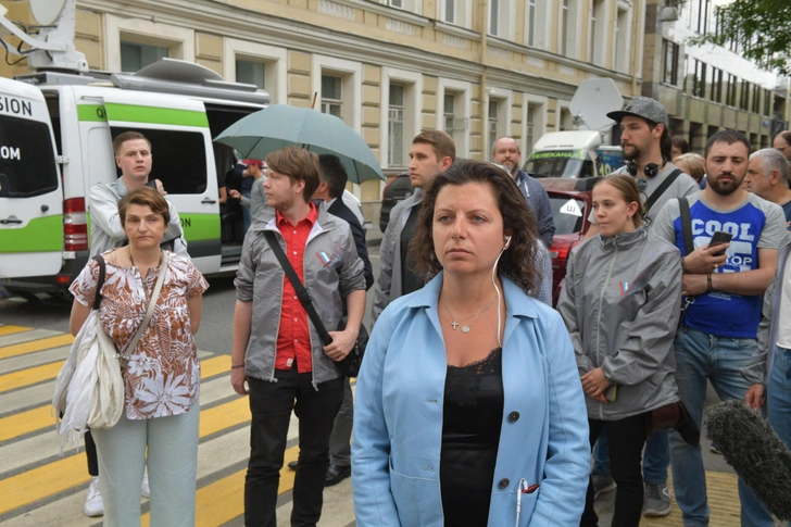 Симоньян участвовала в акции в поддержку Вышинского 