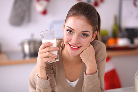 Фото №7 - Пить или не пить? 7 фактов о пользе молочных продуктов