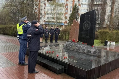 Делегация УМВД почтила память жертв радиационных аварий