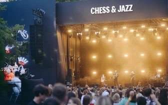 Фестиваль Chess & Jazz снова объединил поклонников шахмат и джаза в саду «Эрмитаж»