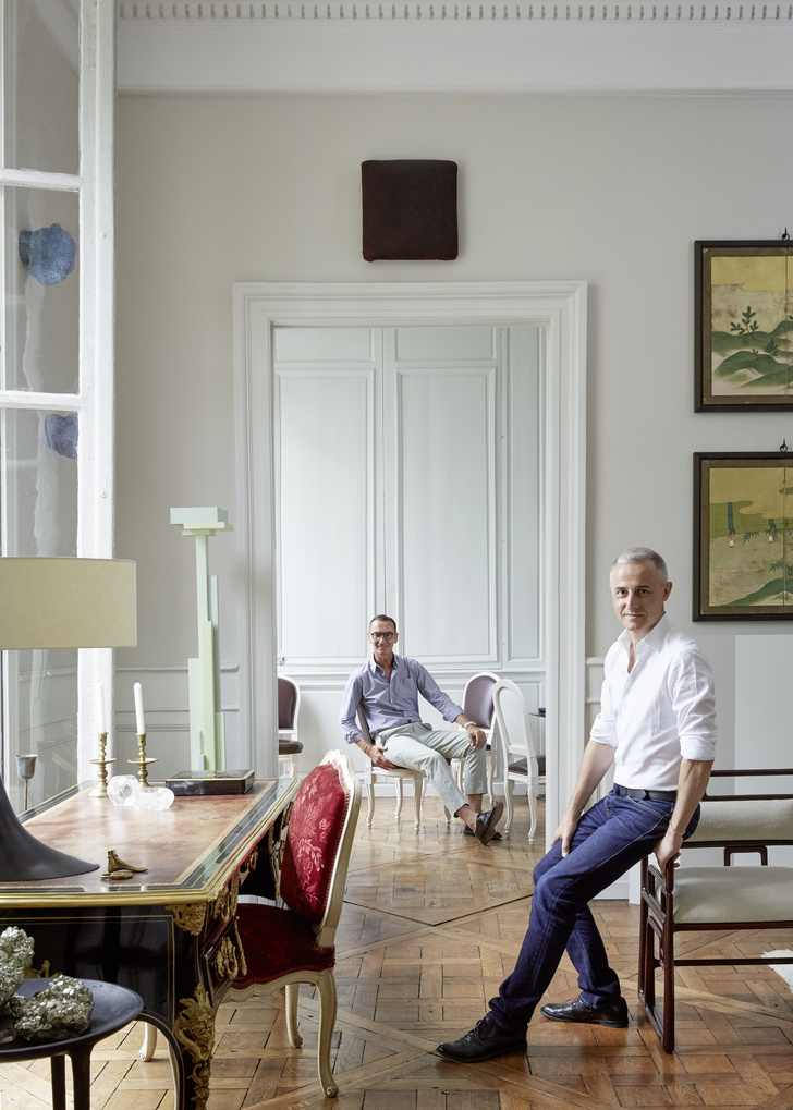 Редкий вид: парижская квартира Эрве ван дер Стратена и Бруно Фризони (фото 0)
