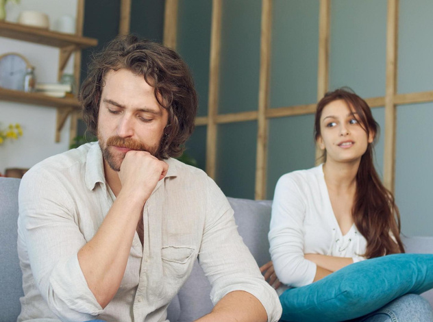 Бесполезно ждать: 7 причин, почему мужчина никогда не извиняется перед вами