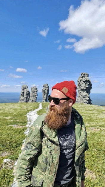 Максим на плато Маньпупунёр | Источник: Максим Кудряшов