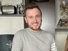 «Я ощутил резкую боль в пикантном месте»: Влад Кадони оставил работу из-за неизлечимой болезни