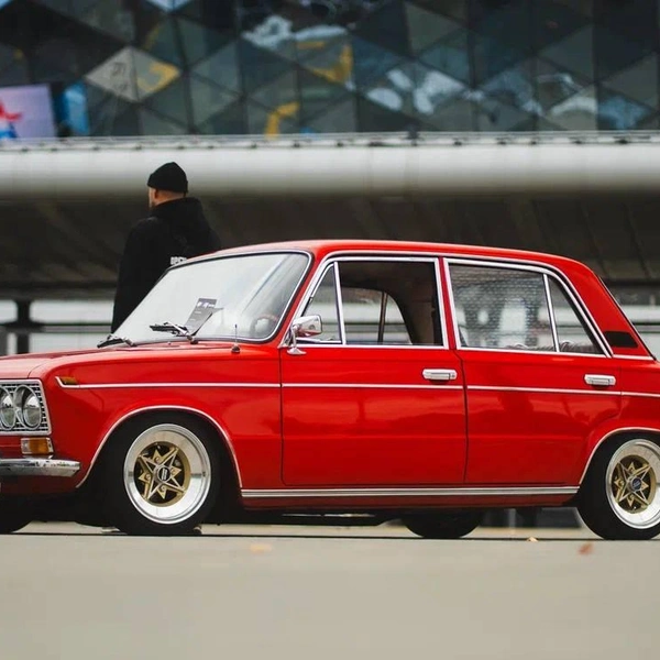 Кастомизированная «тройка»: «С» — стиль | Источник: Артем Быховец