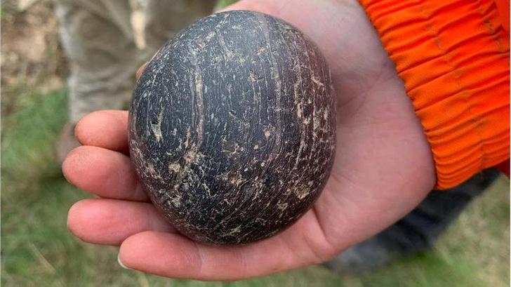 На Оркнейских островах обнаружены загадочные каменные шары